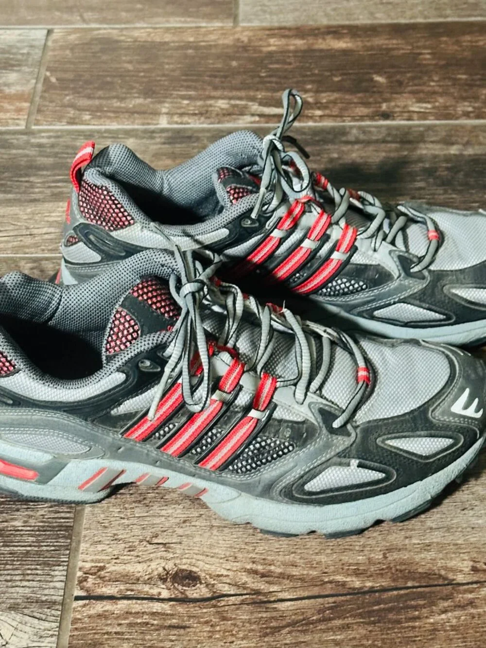 Adidas Trail Running Athletic Sneaker Shoes Men's size 10.5 Gray Red 552444 - Picture 6 of 9
